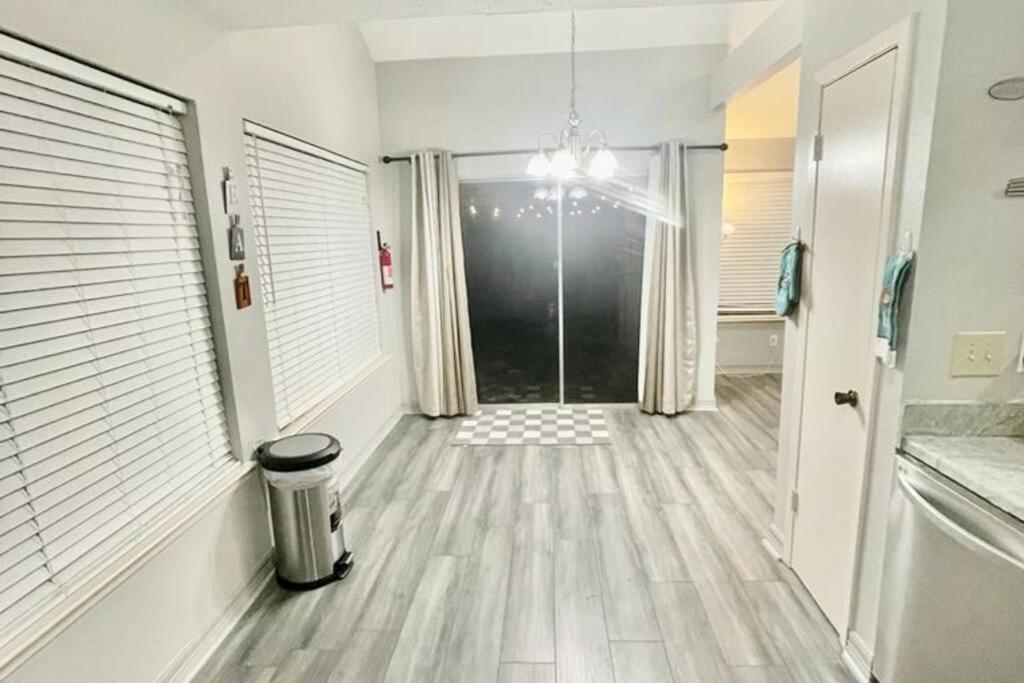 3 Bedroom Entire Home - Centrally Located In Katy, Texas Exterior photo