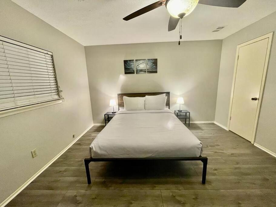 3 Bedroom Entire Home - Centrally Located In Katy, Texas Exterior photo